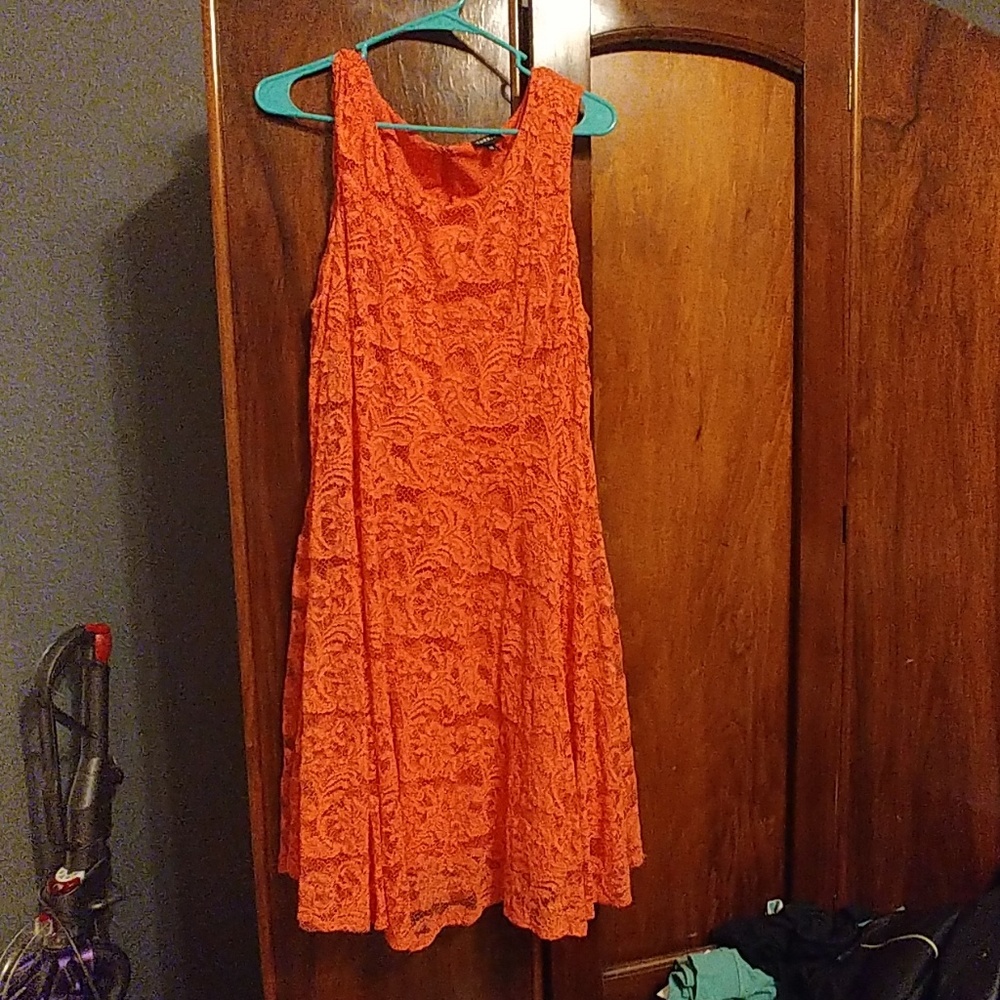 Coral Lace 👗